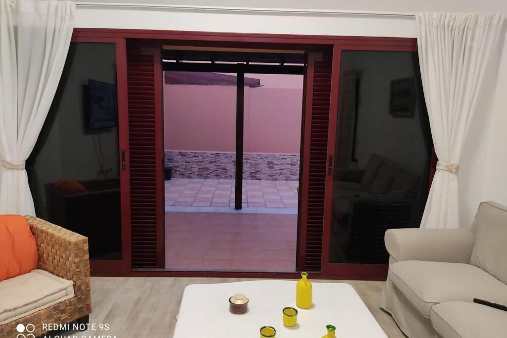 Casa Pitaya, acogedora, con piscina, fibra óptica Vila La Oliva Exterior foto
