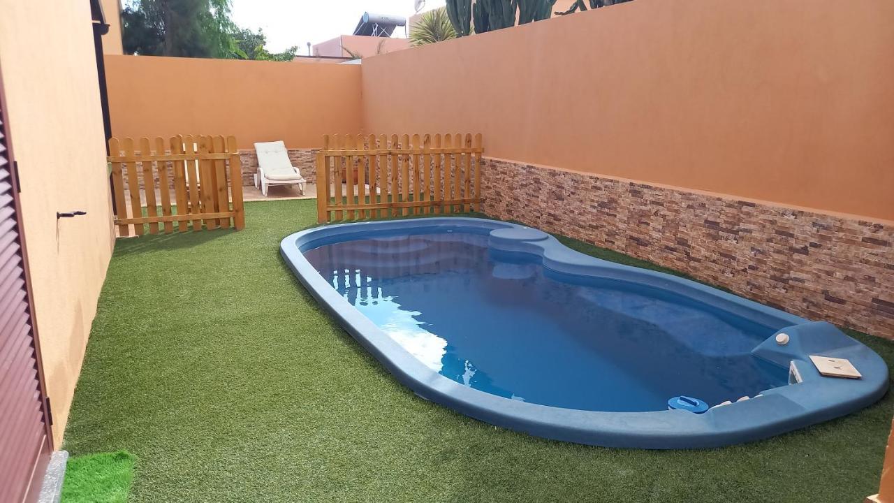 Casa Pitaya, acogedora, con piscina, fibra óptica Vila La Oliva Exterior foto