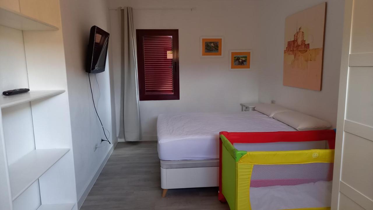 Casa Pitaya, acogedora, con piscina, fibra óptica Vila La Oliva Exterior foto